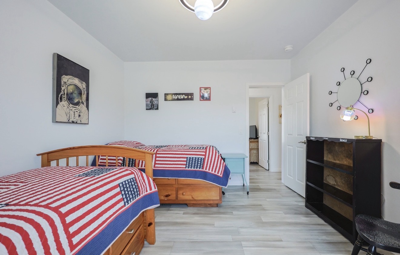 Russell Cove Cottage photo 14